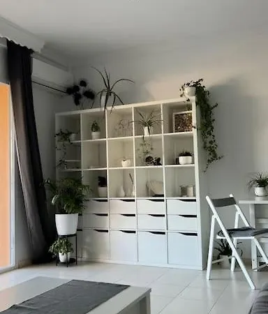 Marina Del Sol 121 *